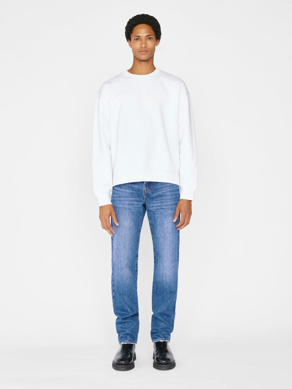 jeans full body view alt:hover